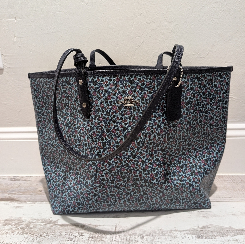 Coach Reversible City Tote Poppy Blue Floral Coated Canvas Shoulder‎ Handbag Bag